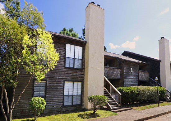 Hillside-Apartments-Shreveport-building