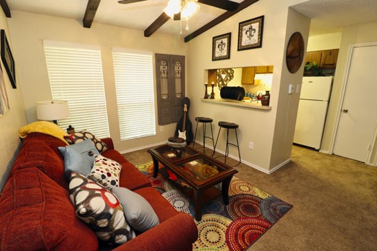 Alexis Park model studio