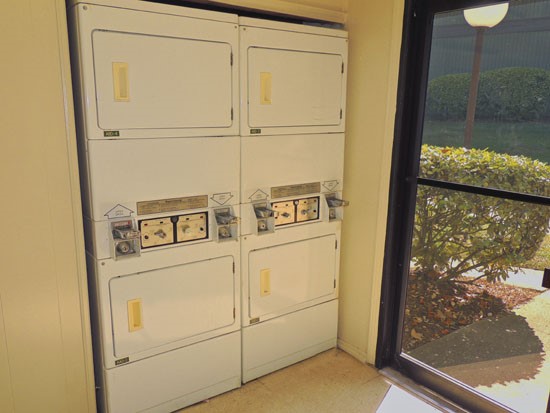 Aspen apartments Laundry room