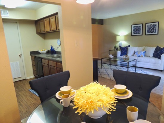 Aspen model apartment - dining-kitchen