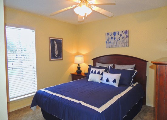 Aspen apartment bedroom