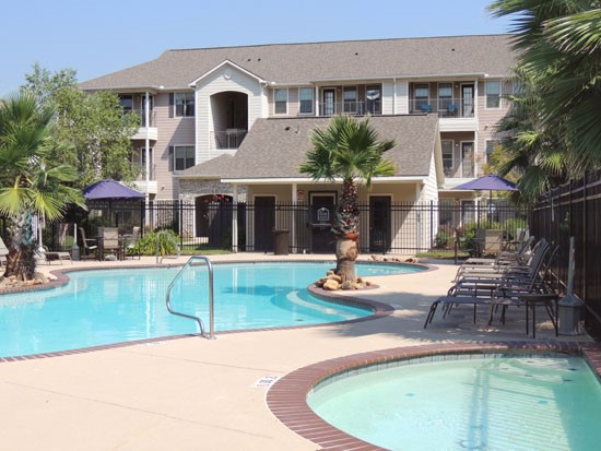 JamesTown Place Apartments Bossier Hot tub