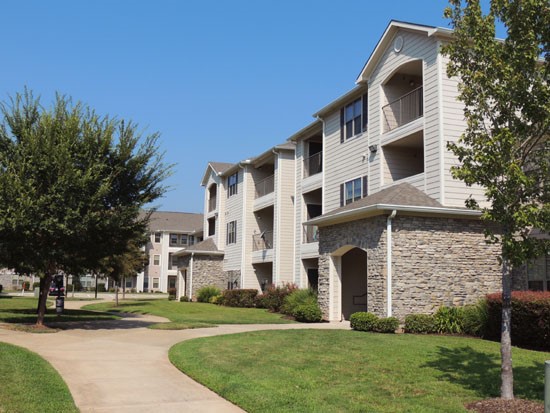 JamesTown Place Apartments Bossier Courtyard