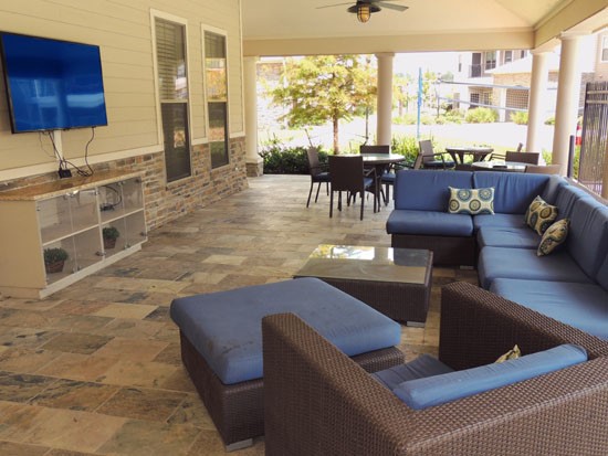 JamesTown Place Apartments Bossier exterior kitchen