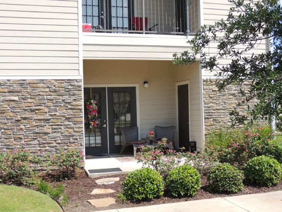 JamesTown Place Apartments Bossier Courtyard