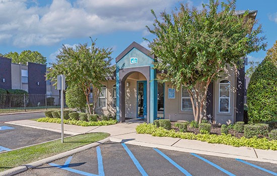 The_Drake-Bossier-Clubhouse