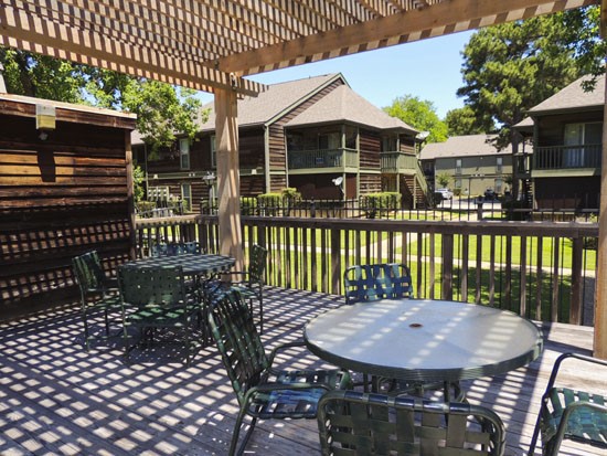 Seasons-Apartments-Shreveport-gazebo