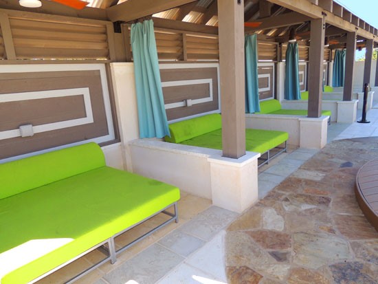 Canebrake-Apartments-pool-Cabanas-Aptshopper