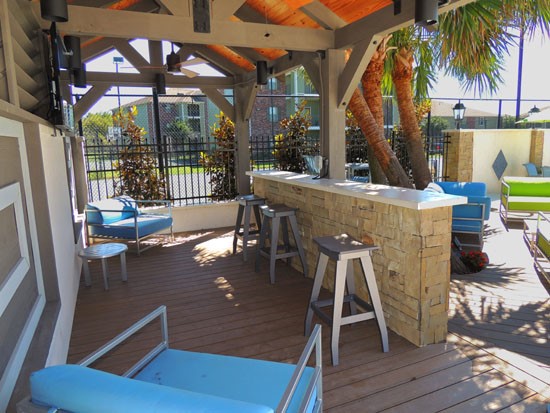 Canebrake-Apartments-gazebo-BBQ-Grills-Aptshopper