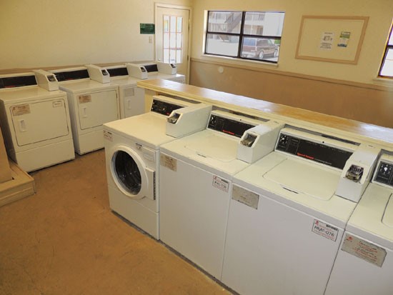 Cedar Creek Inside the Laundry Room, Multiple Appliances