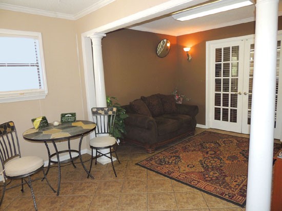 Cedar Creek Apartments First Look into The Beautiful Office Building