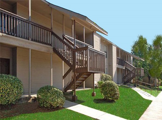 Cedar Creek Apartment Building