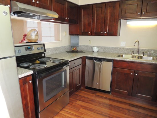 Chimney Hill Beautiful Dark Wood Model Kitchen In Shreveport