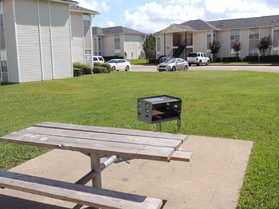 Fox Creek picnic area with table and benches, and a grill