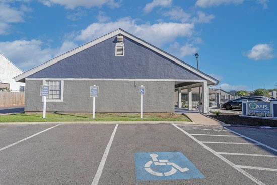 Oasis-Apartments-parking-side