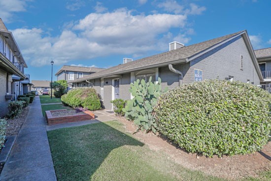 Oasis-Apartments-Buildings-side