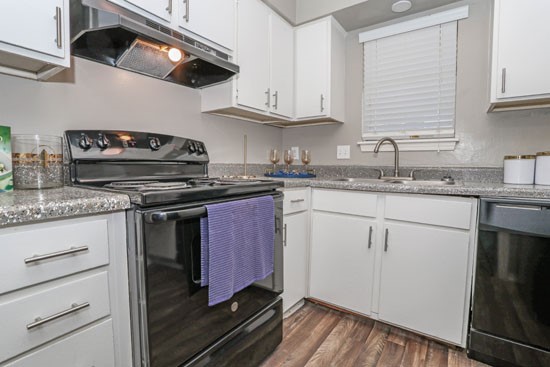 Oasis-Apartments-Model-kitchen