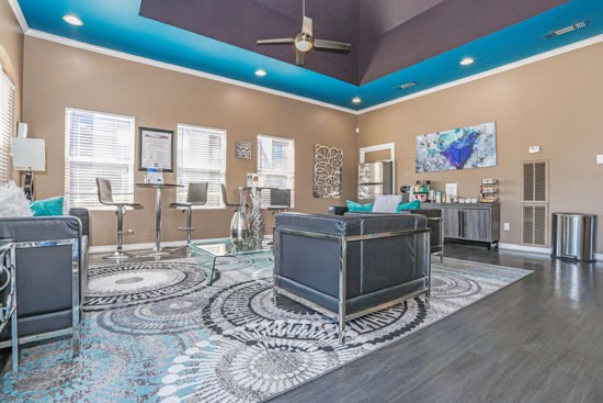 The_Drake_Bossier-clubhouse-interior