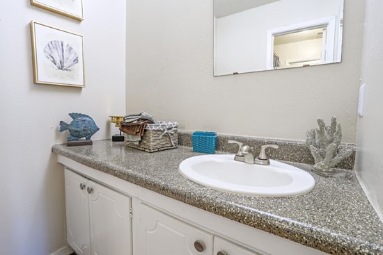 The_Drake-Apartments-model-bathroom-Vanity1