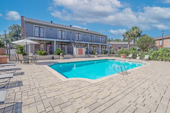 Magnolia-Apartments-Shreveport-pool-deck2