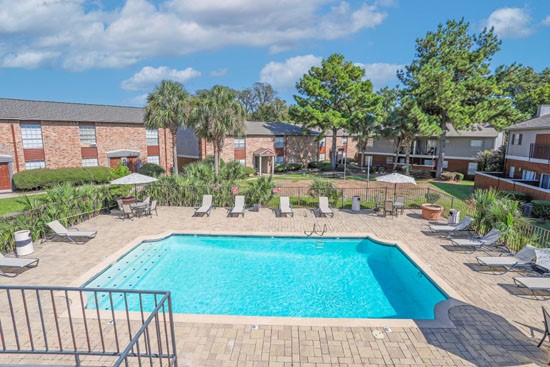 Magnolia-Apartments-Shreveport-pool-above1