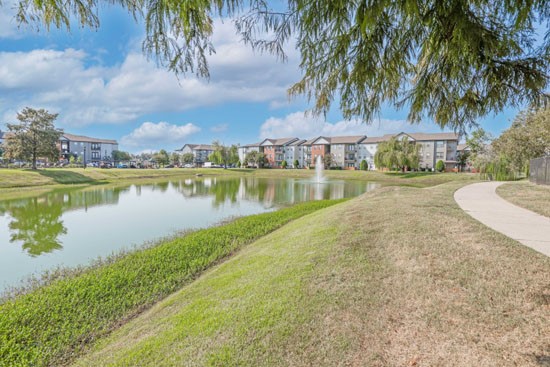 Ultris-Island-Park-Shreveport-Lake-shore-walk