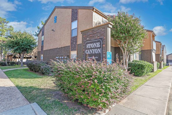 Stone_Canyon-Shreveport-sign