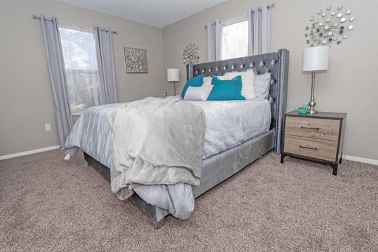 Stone_Canyon_apartments-Model-Bedroom2-windows