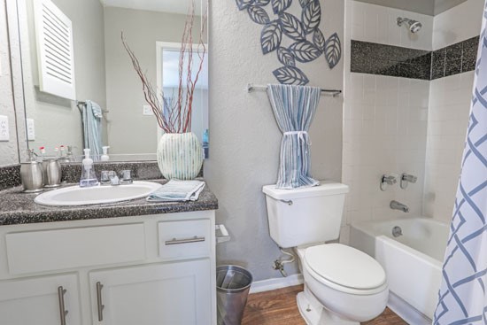 Stone_Canyon_apartments-Model-Bath