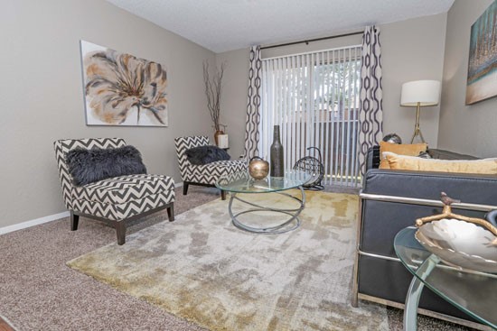 Stone_Canyon_apartments-Model-Livingroom