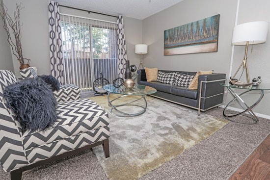 Stone_Canyon_apartments-Model-Livingroom1