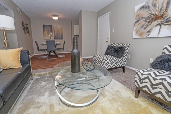 Stone_Canyon_apartments-Model-Livingroom2