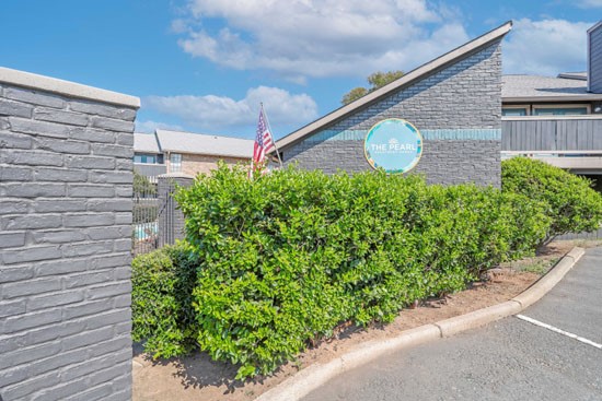 The_Pearl-Shreveport-sign3