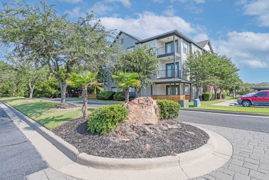 Ultris-Island-Park-Shreveport-front