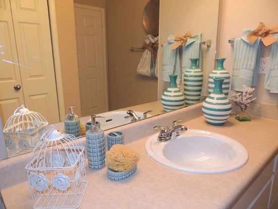 Island Park  Apartments Bathroom Sink