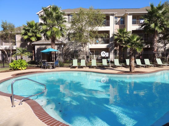 Jamestown-Place-Apartments_Bossier_City_Pool