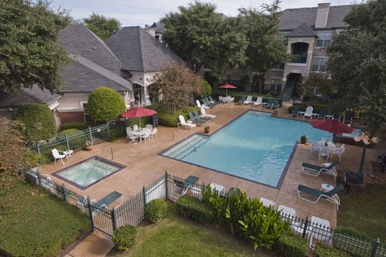 La Crosse Apartments view from third floor looking over all of the pool area
