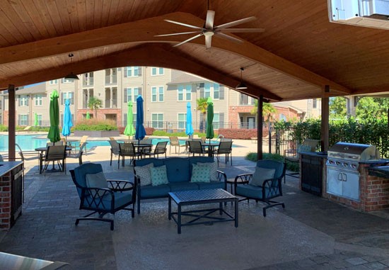 LeRivage-Pool-covered-BBQ-Area