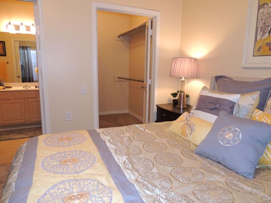 Lexington Place Apartments Bedroom