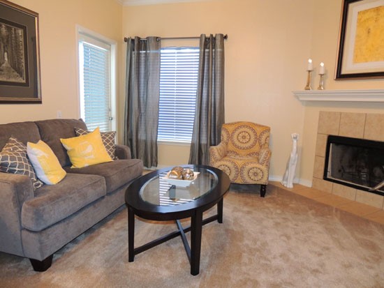 Lexington Place Apartments Living Room