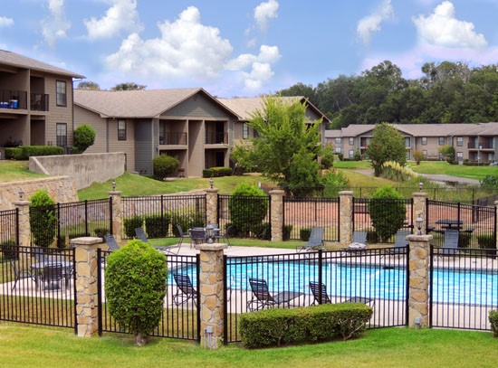 Nantucket Harbor Apartments Pool