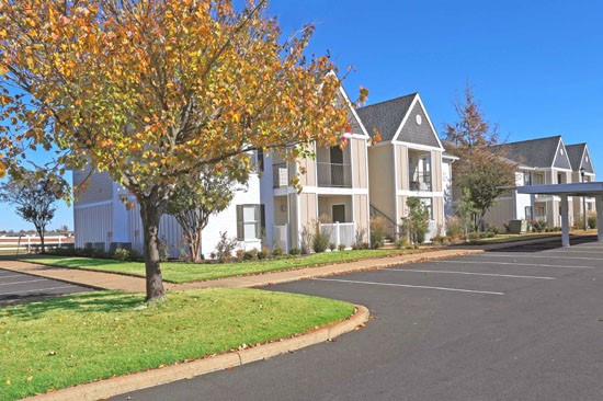 Reserve of Bossier City LA apartments parking lot