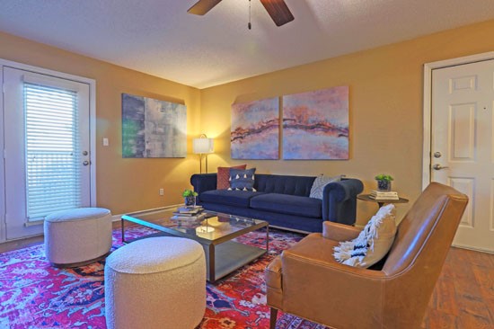 Reserve of Bossier City Louisiana model living room