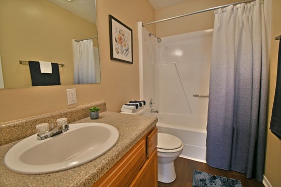 Sommerset Apartments Model Bath Shreveport