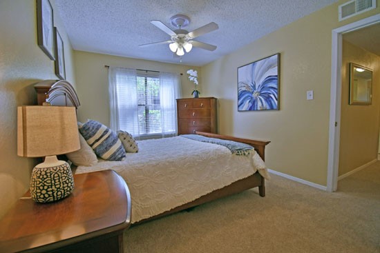 Sommerset Apartments Model bedroom-fan Shreveport