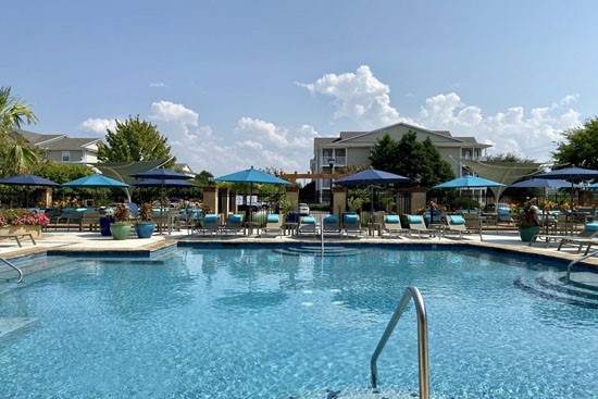 Summit-Shreveport-pool-new