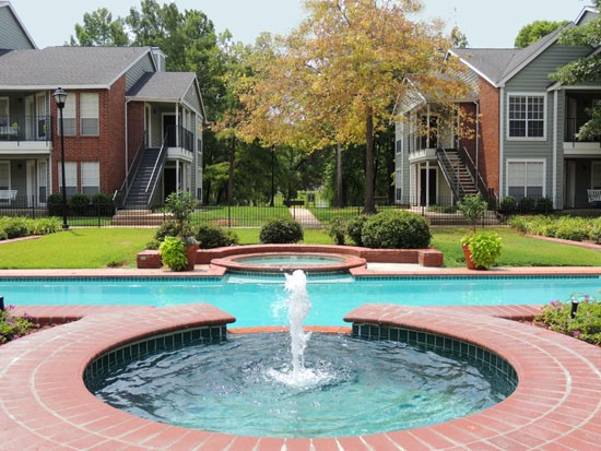 Willows at Wright Island Apartments Fountain